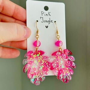 🔴 SOLD ✨ Handmade Pink Jungle Resin Earrings with hearts and love  – One